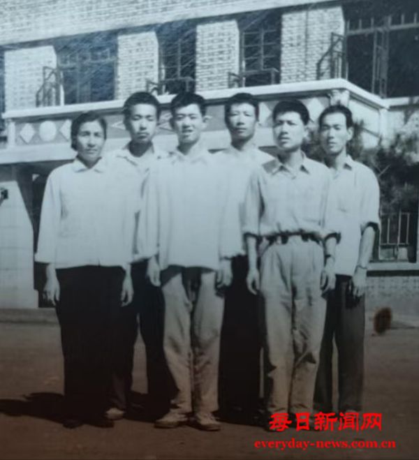 01.jpg