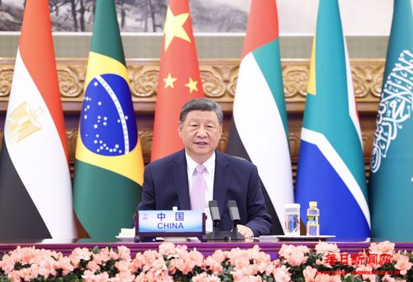 习近平出席金砖国家领导人线上峰会并发表重